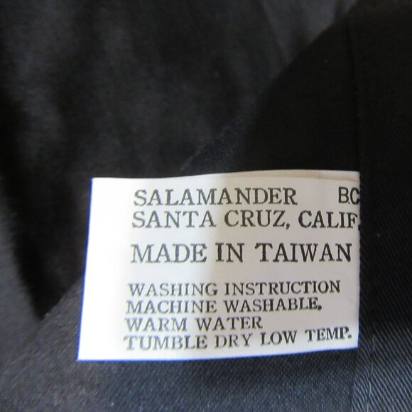 Men's Tuxedo Apron and Oven Mitt - Picture 3 of 9